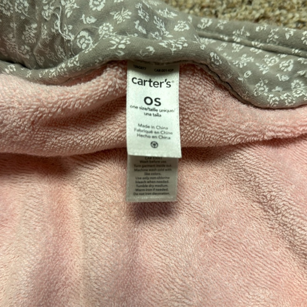Carter’s Kitty Cat hooded towel - Picture 3 of 4